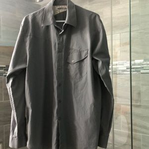 Men’s Button up shirt